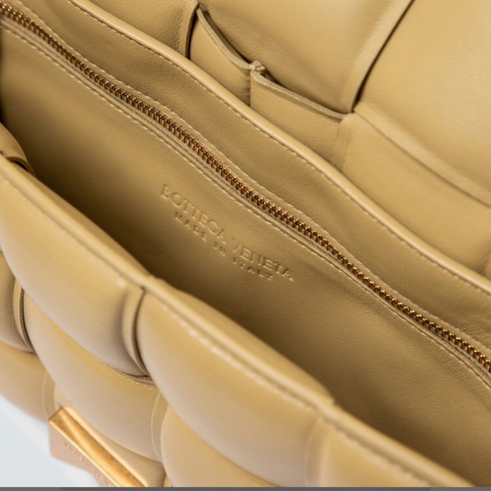 SOLD NEW Bottega Veneta Padded Cassette Bag SOLD - Picture 5 of 8